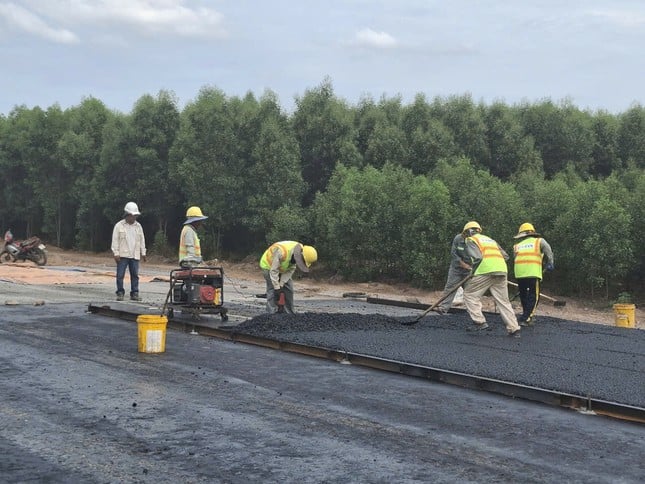 'Khoác áo đẹp' cho cao tốc Biên Hòa - Vũng Tàu qua Đồng Nai ảnh 1