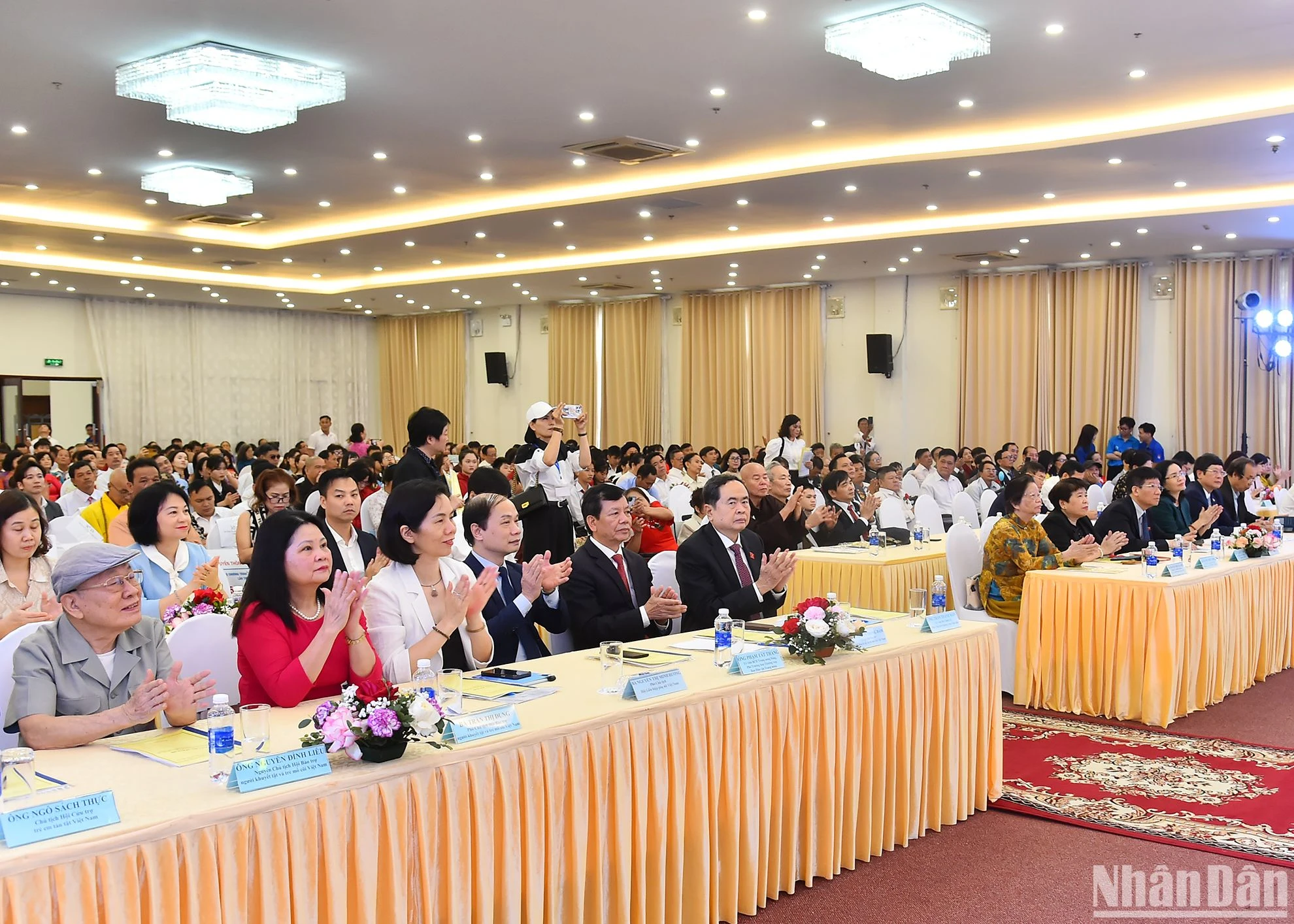 [រូបថត] សន្និសីទជាតិដើម្បីផ្តល់កិត្តិយសដល់ជនពិការ កុមារកំព្រា និងអ្នកឧបត្ថម្ភឆ្នើមឆ្នាំ 2024 រូបថត 2