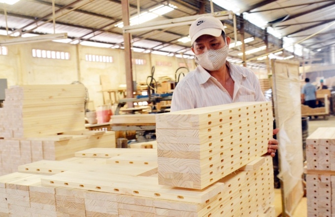 FDI enterprises account for nearly 50% of wood industry export turnover.