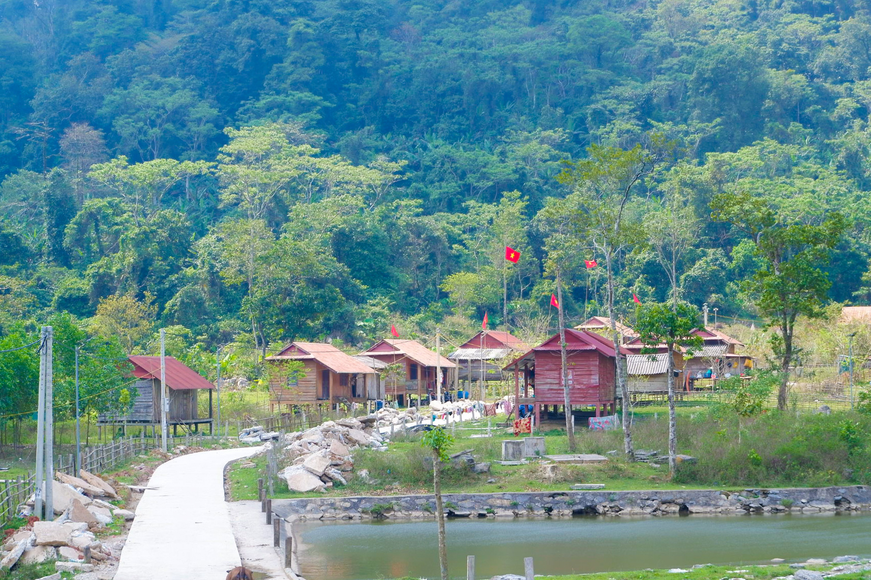 Border villages are ready for new development after the national grid is available. Photo: Khanh Trinh