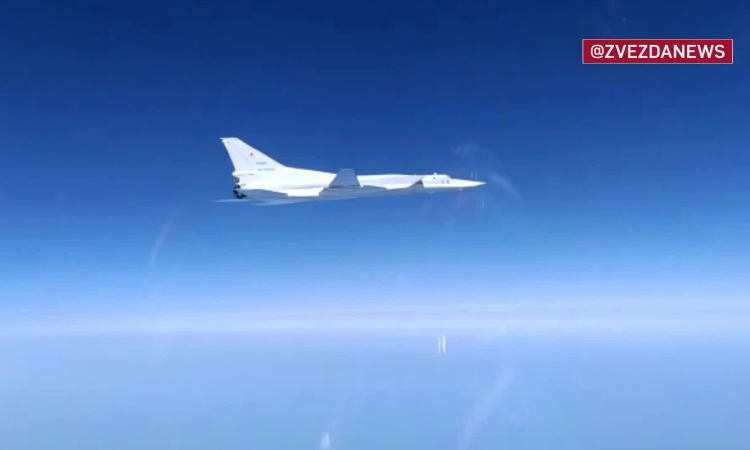 Russischer Kampfjet zwingt NATO-Kampfjet zur Richtungsänderung