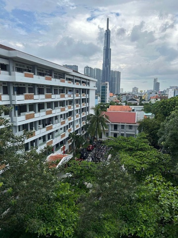 Bão giá nhà trọ, tân sinh viên 