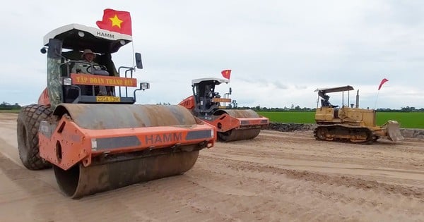 Am Nationalfeiertag herrscht reger Betrieb auf der Baustelle der Westquerachse