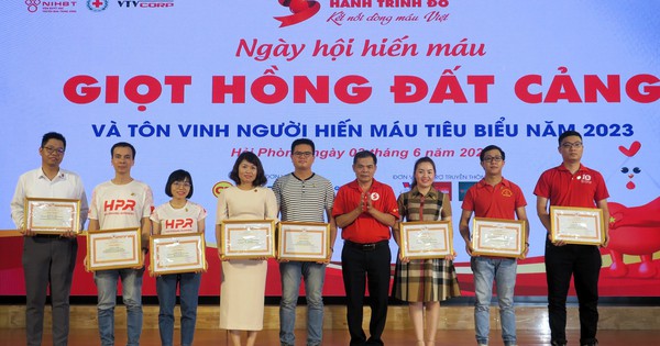 Hải Phòng tôn vinh 10 gia đình và 169 cá nhân hiến máu tình nguyện tiêu biểu