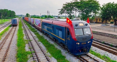 Einrichtung eines Rates zur Beurteilung der Planung der Eisenbahnstrecke zwischen Lao Cai und Quang Ninh