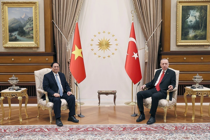 The two leaders agreed on many specific measures to further promote multifaceted cooperation between the two countries.