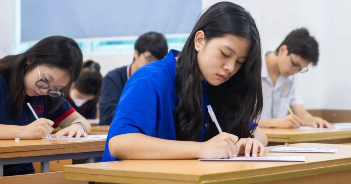 Nouveaux points de l'examen de mathématiques de 10e année à Hanoi en 2025