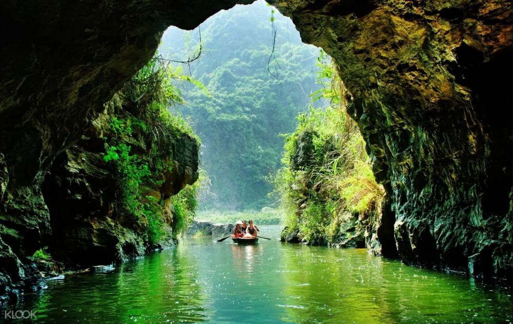 Trang An Water Cave Complex - លក្ខណៈពិសេសដ៏កម្រមួយ។