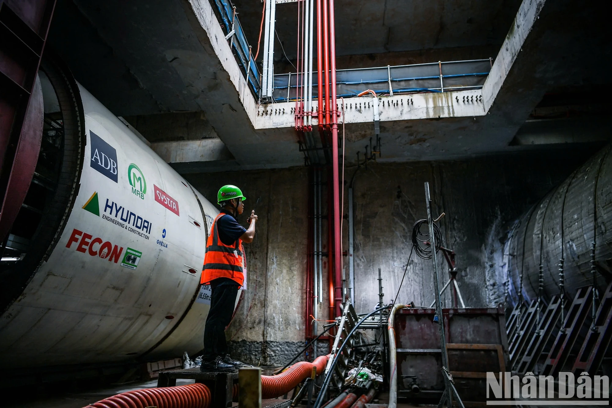 【写真】ニョンハノイ地下鉄駅の地下トンネルを掘るTBMロボットの30日間の写真35