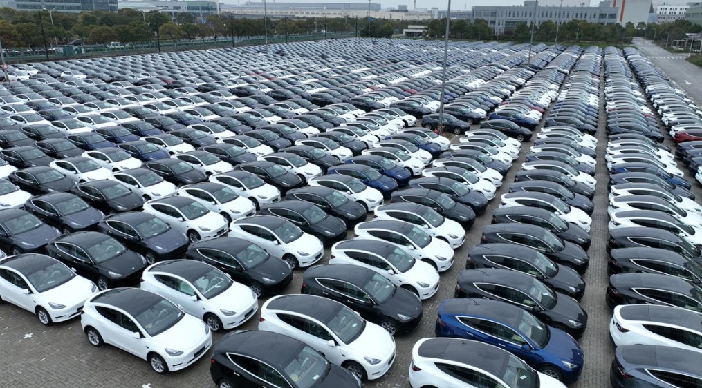 EU giảm thuế cho xe Tesla sản xuất tại Trung Quốc- Ảnh 1.