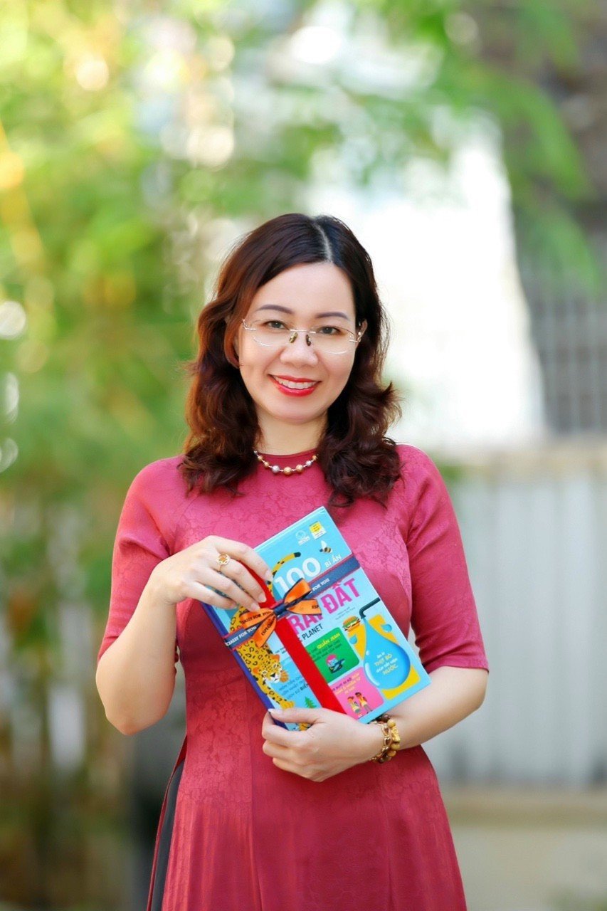 Frau Vu Thi Viet Hoa.