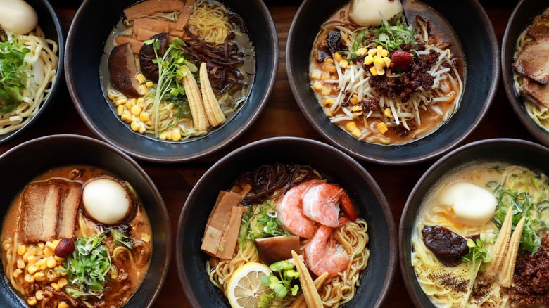 Theo thời gian, từ một loại mì ramen truyền thống, người Nhật Bản đã sáng tạo, biến tấu ra hàng chục loại ramen khác nhau. Mỗi loại lại có hương vị và sức hấp dẫn riêng - Ảnh: LINDSAY D. MATTISON