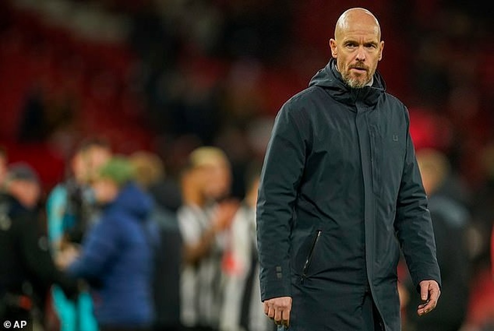 Man Utd thua đậm hai trận liên tiếp, HLV Ten Hag vẫn nói cứng - 2