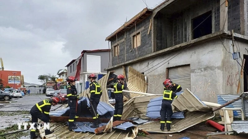 Vietnamesische Politiker sprechen ihr Beileid zu den Folgen des Taifuns Chido in Mayotte aus