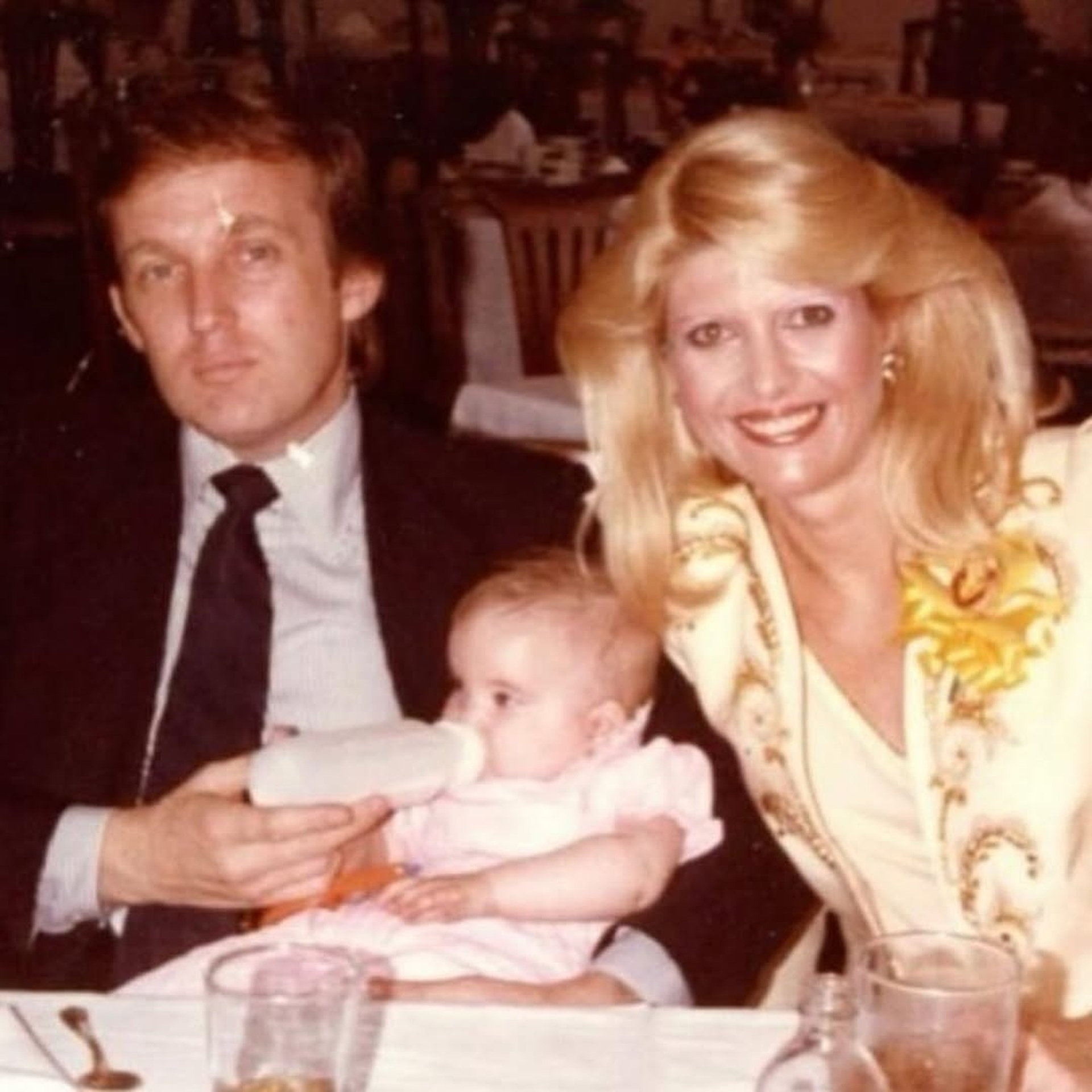 Ivanka Trump được cha mẹ nuôi dạy kỹ lưỡng nhưng vẫn nuối tiếc một điều - 1