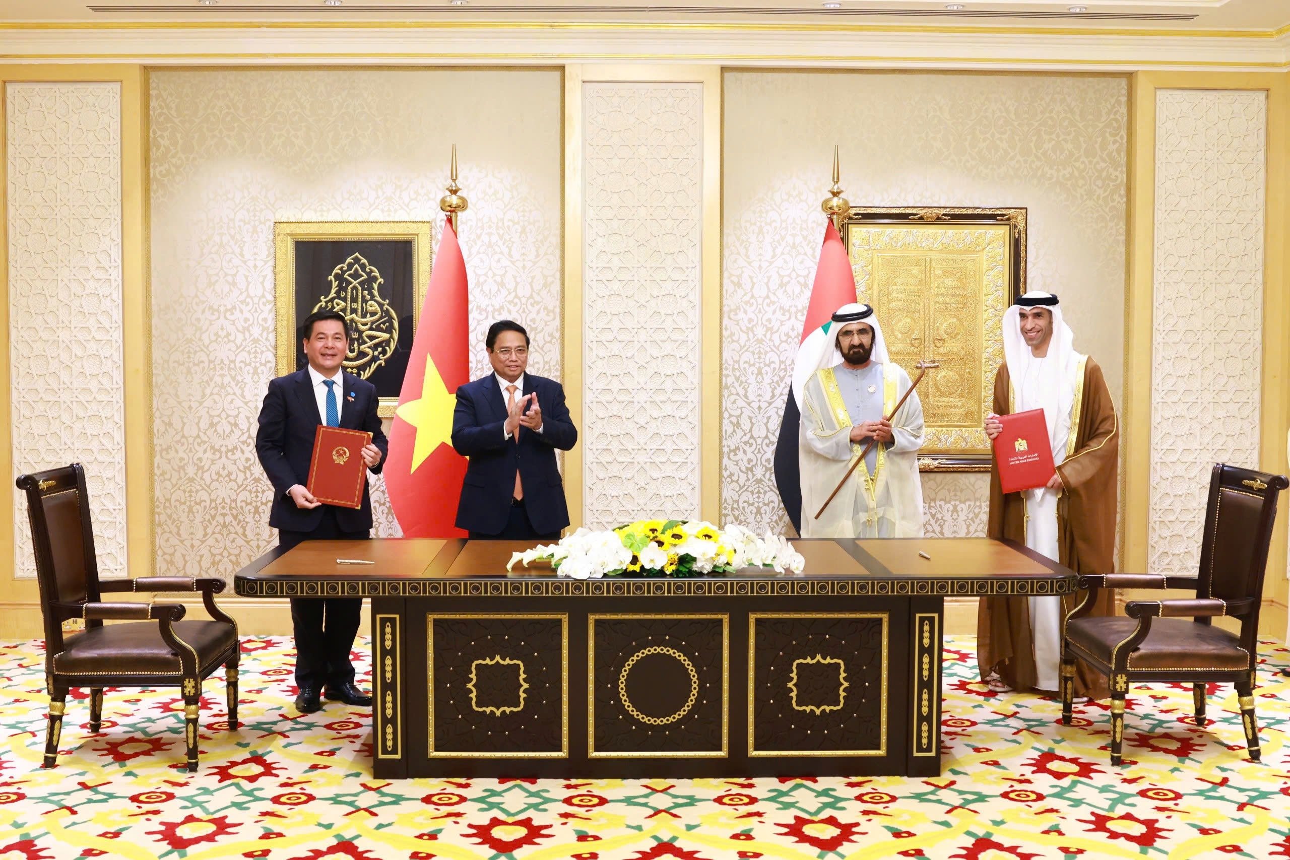 Le Vietnam et les Émirats arabes unis signent un accord de partenariat économique global (CEPA)