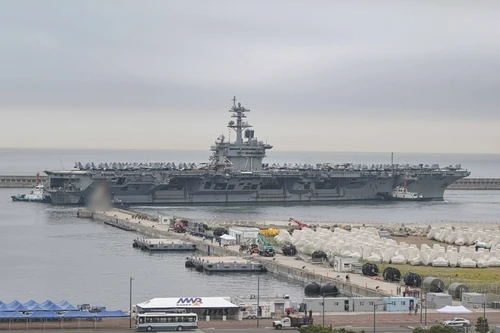 USS Theodore Roosevelt aircraft carrier arrives in Busan. Photo: YONHAP