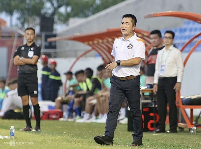 Tân HLV Phạm Minh Đức chưa thể giúp Đà Nẵng có chiến thắng đầu tiên tại V-League 2023. Ảnh: Viết Định