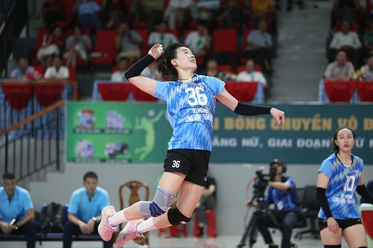 Vẻ xinh đẹp của ngoại binh Trung Quốc mang số áo 36, đang thi đấu cho bóng chuyền Thanh Hóa- Ảnh 1.