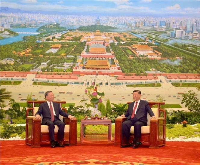 Der Generalsekretär und Präsident der Volksrepublik China, Xi Jinping, lud den Generalsekretär und Präsidenten To Lam zu einer Teeparty ein. Foto: VNA