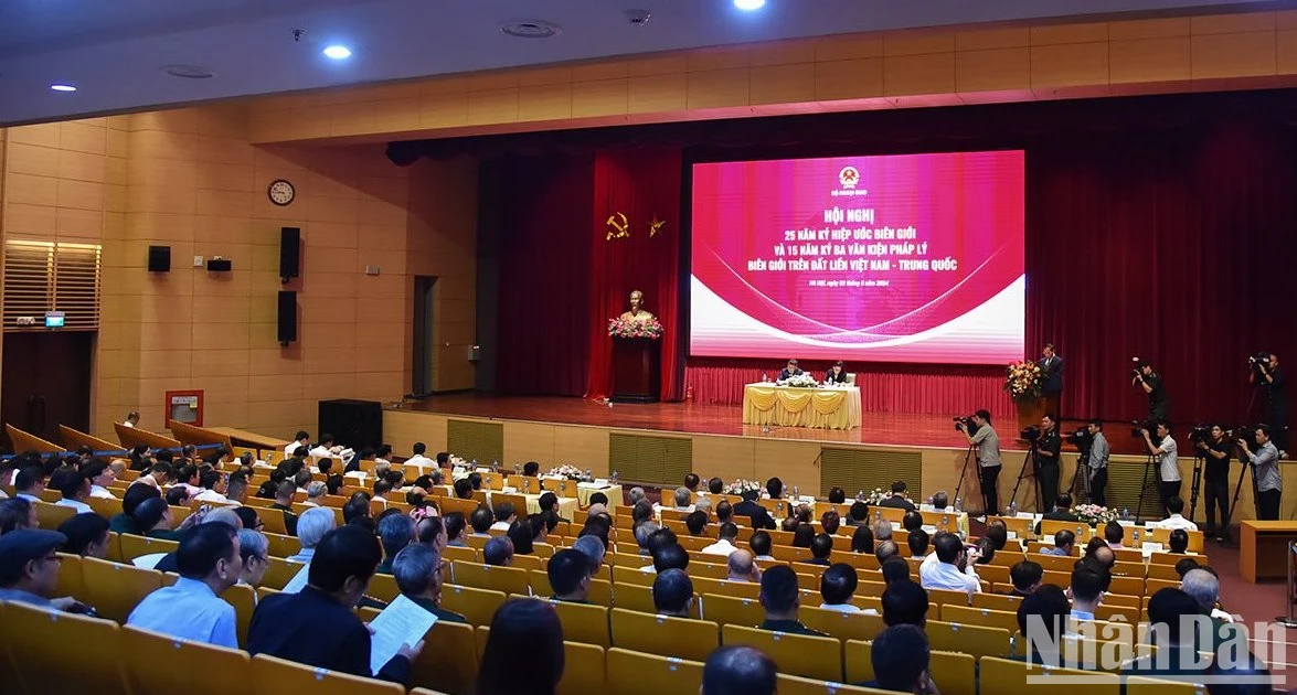 Building a peaceful, friendly, stable and developing Vietnam-China border