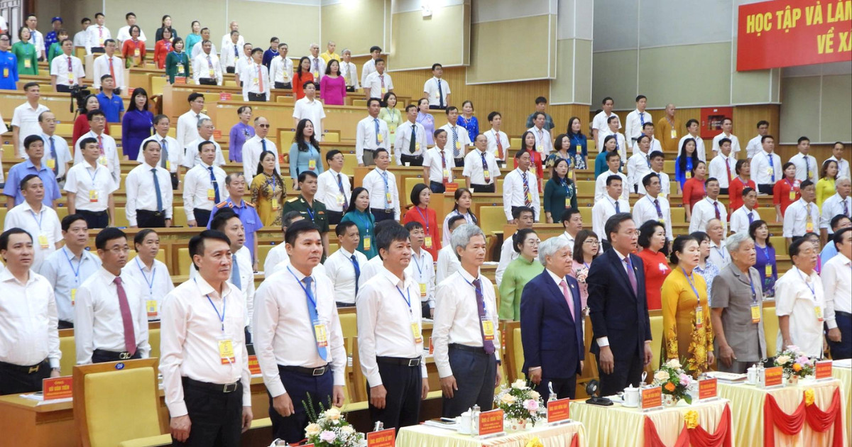 Vorsitzender Do Van Chien nahm am 16. Kongress der Vietnamesischen Vaterländischen Front der Provinz Hung Yen teil.