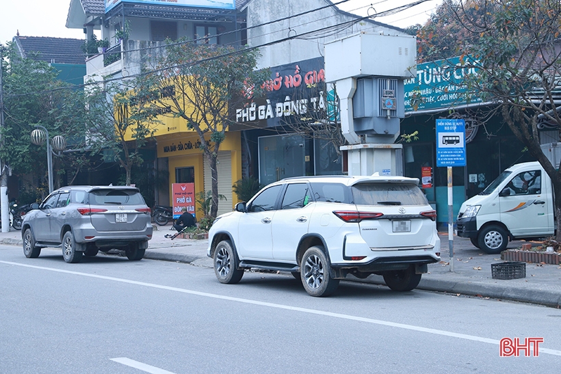 Stationnement « sans soucis » aux arrêts de bus de la ville de Ha Tinh