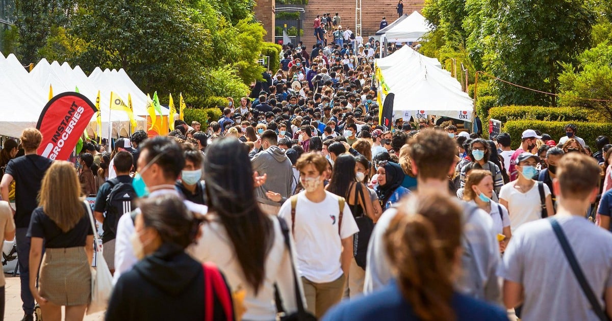 Eine australische Universität nimmt vorübergehend keine Bewerbungen von internationalen Studierenden mehr an. Warum?