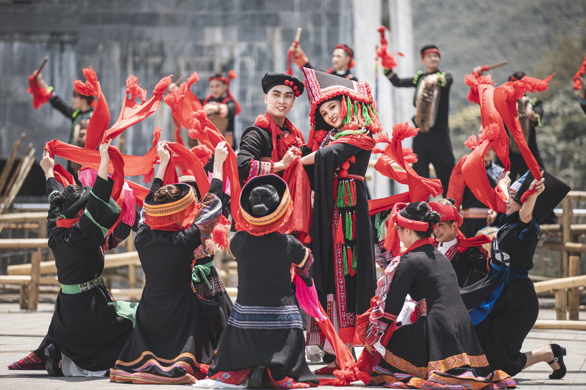 Tìm cách thúc đẩy phát triển công nghiệp văn hoá Việt Nam (*): Lấy văn hóa bản địa làm cốt lõi- Ảnh 2.