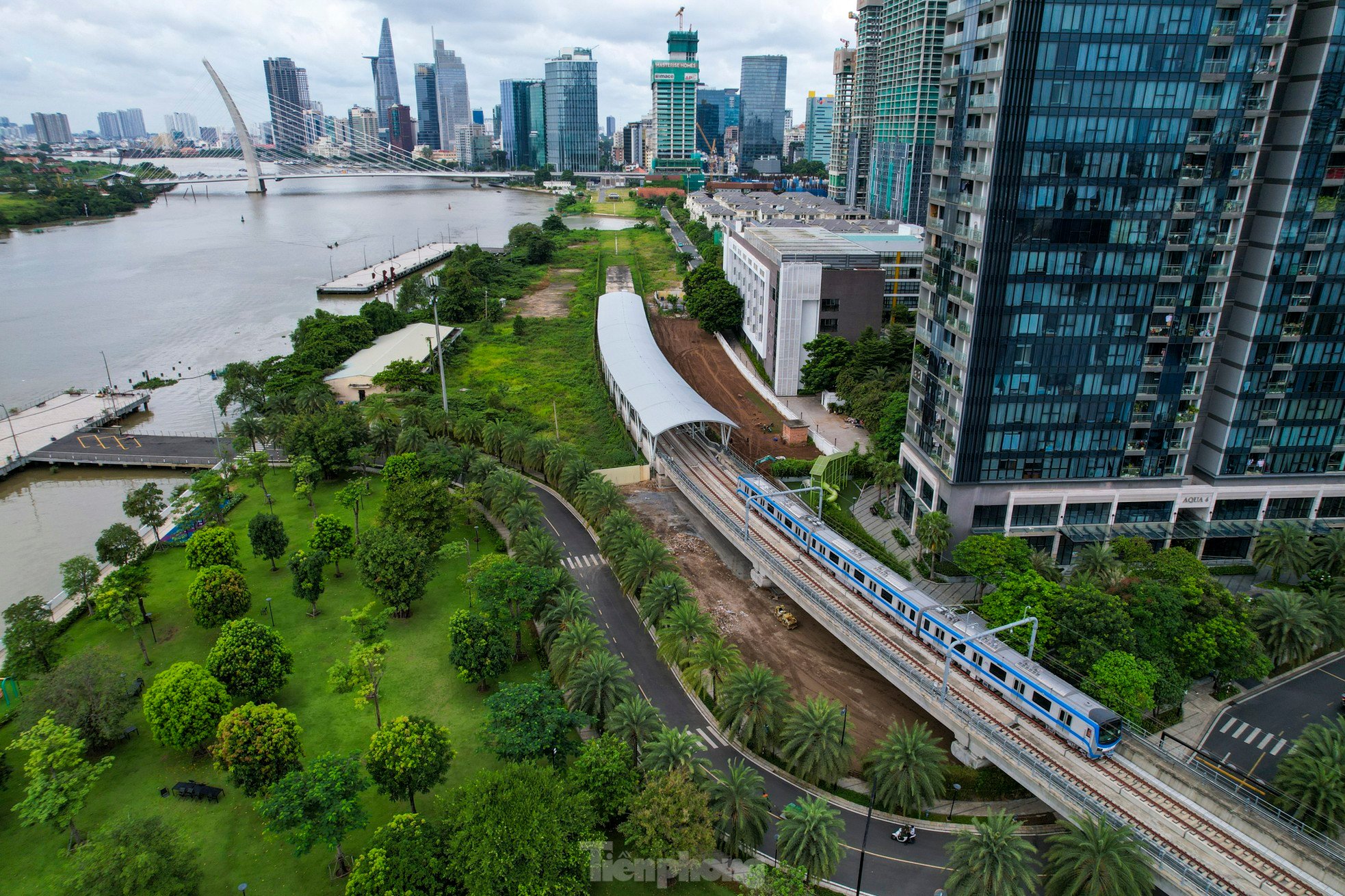 Nhìn trên cao toàn tuyến metro số 1 Bến Thành - Suối Tiên ảnh 1