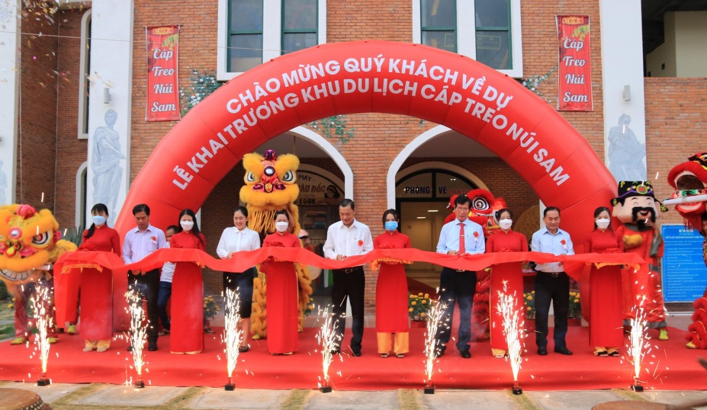 Chuyển nhượng cổ phần gắn liền với dự án sinh lợi KDL Văn hóa tâm linh Bà Chúa Xứ - Cáp treo núi Sam- Ảnh 1.