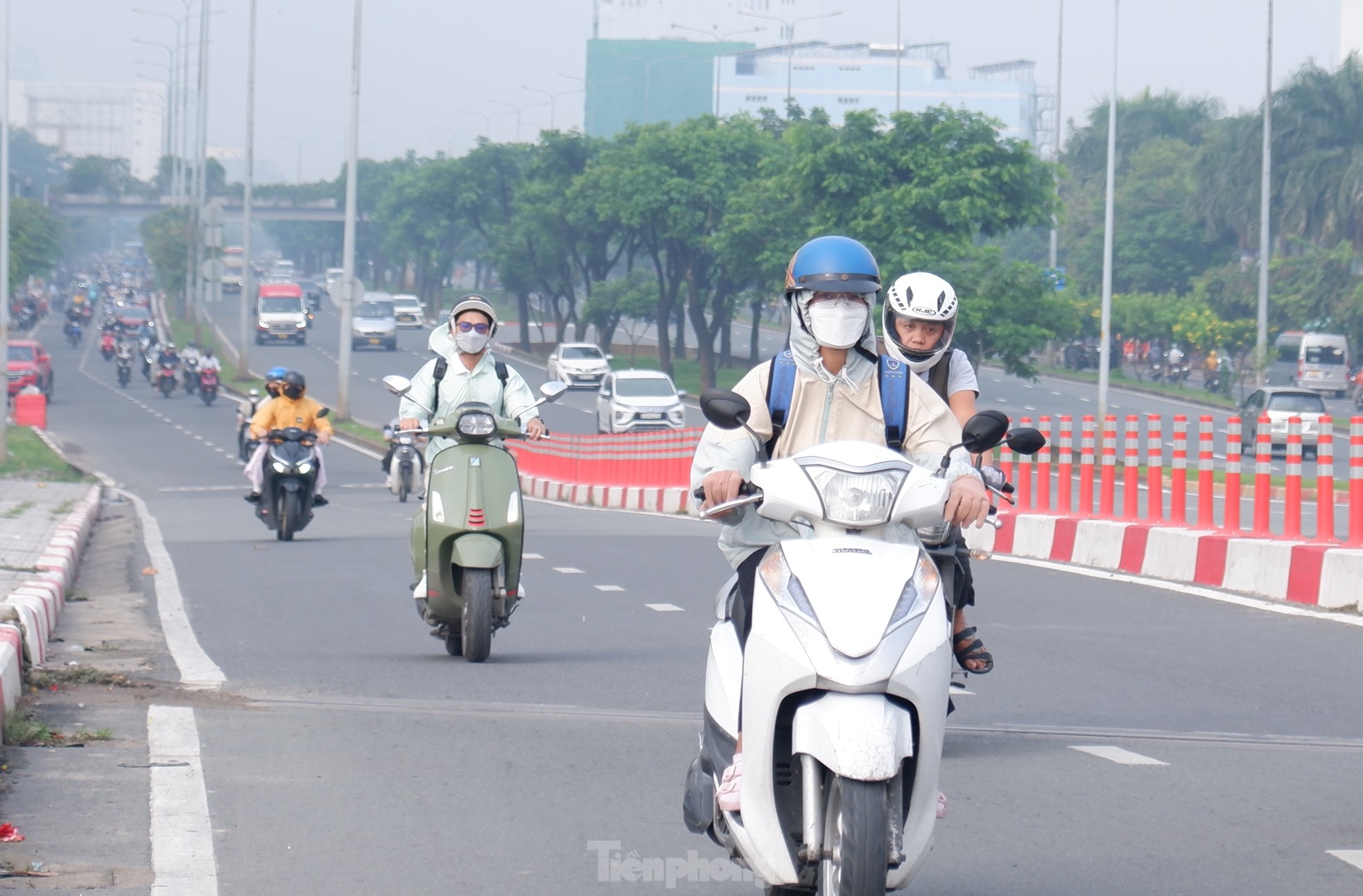 Im Süden liegen die Temperaturen mancherorts bei 19 Grad, in Ho-Chi-Minh-Stadt frieren die Menschen beim Ausgehen. Foto 1