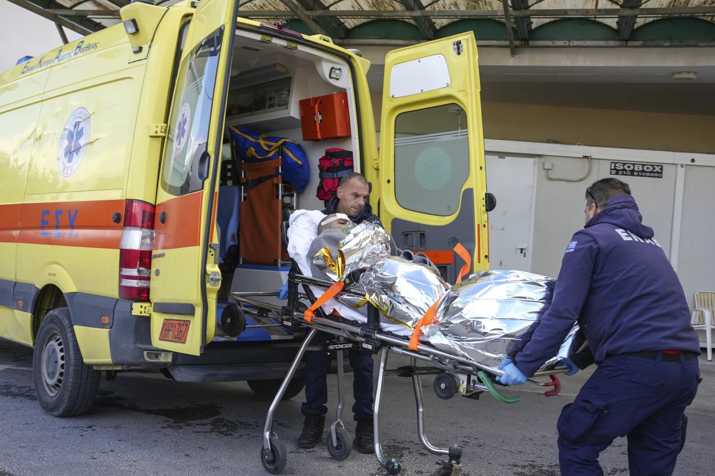 Navire pour les oiseaux de l'extérieur de la Grèce de nombreuses personnes sont mortes et ont disparu photo 1