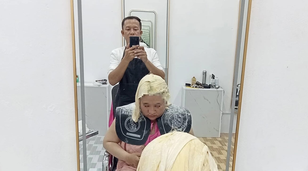 Rời phố, anh Nhơn về mở salon tóc nơi quê nhà Hồng Ngự, Đồng Tháp - Ảnh: Y.TRINH