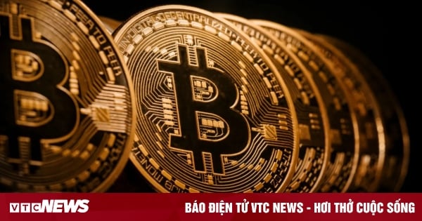 Phá kỷ lục 3 lần trong ngày, giá Bitcoin vượt 96.500 USD