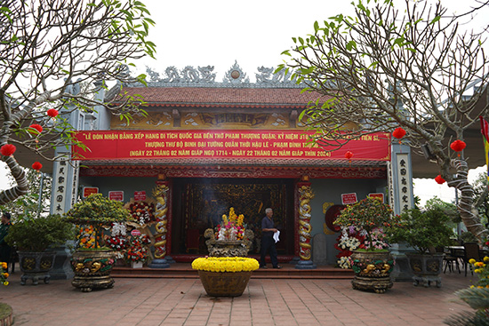 Le temple a été construit au 18ème siècle. Photo : Mai Dung