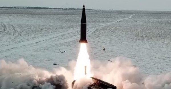 Selon les services secrets ukrainiens, le missile russe Oreshnik vole à plus de 13 000 km/h