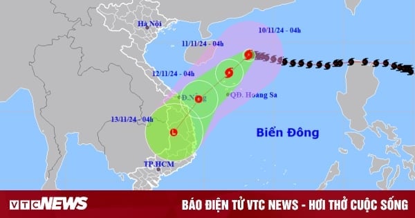 Шторм № 7, уровень 14, движется в сторону моря от Куангчи до Куангнгай.