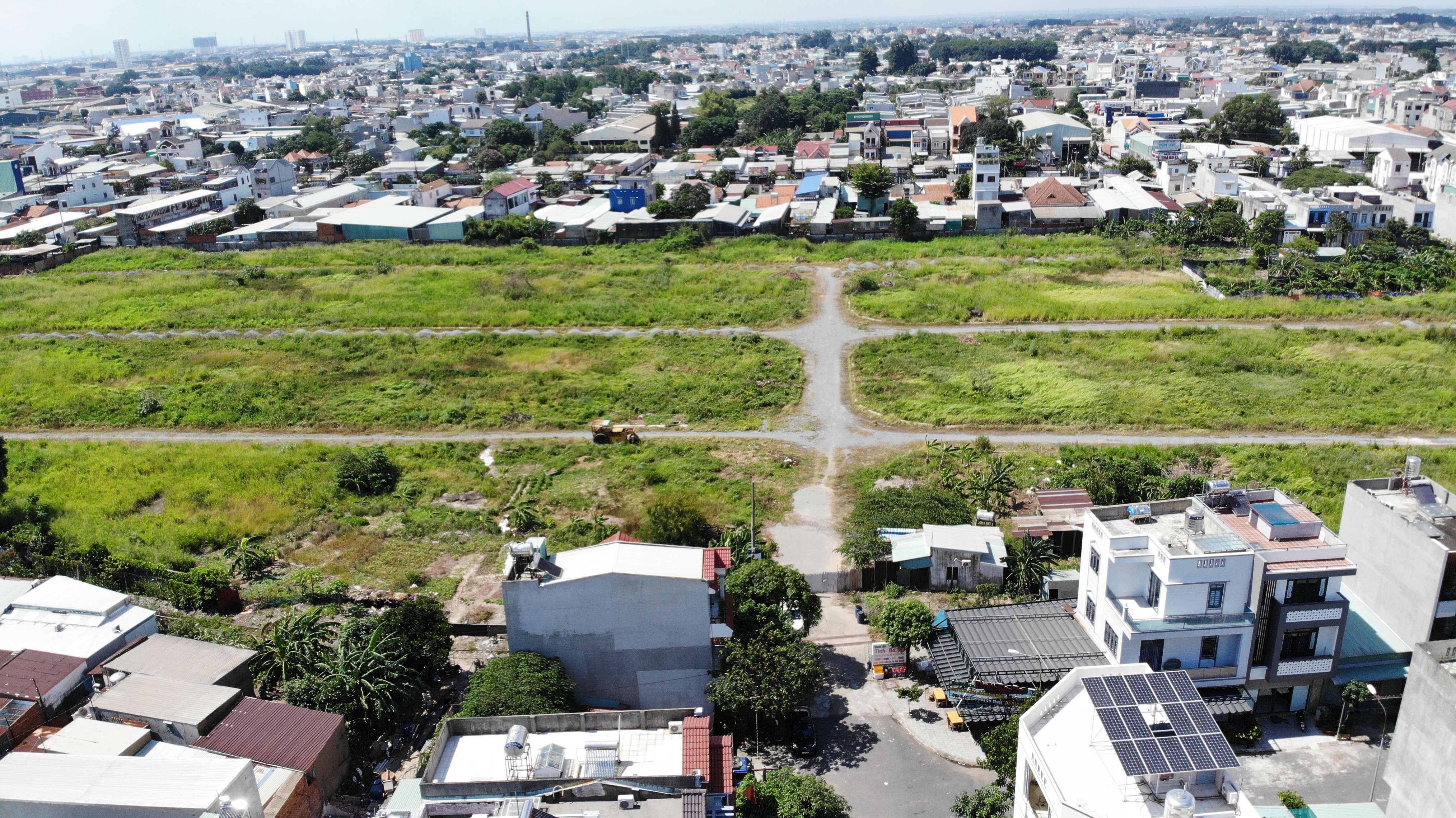 Real Estate - Binh Duong: What is the status of the suspended railway residential area project? (Image 5).