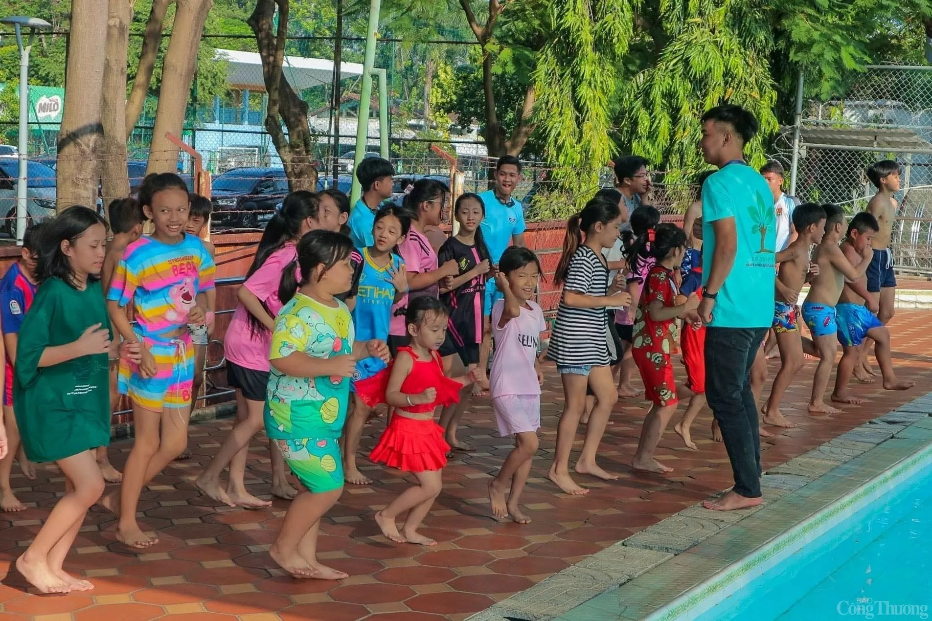 Thắp sáng tương lai ở lớp học tình thương cầu Rạch Ông