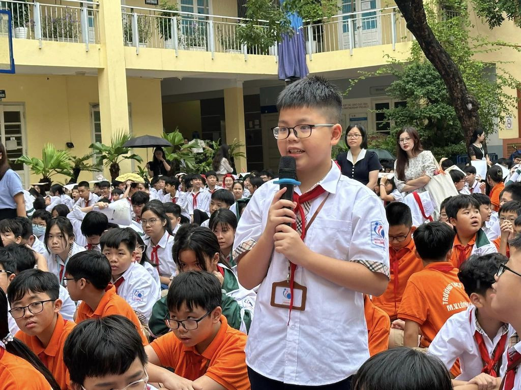 គ្រូបង្រៀនសាលាឯកជននៅទីក្រុងហាណូយ រកចំណូលបានពី ១៥ ទៅ ៤២ លានដុង/ខែ