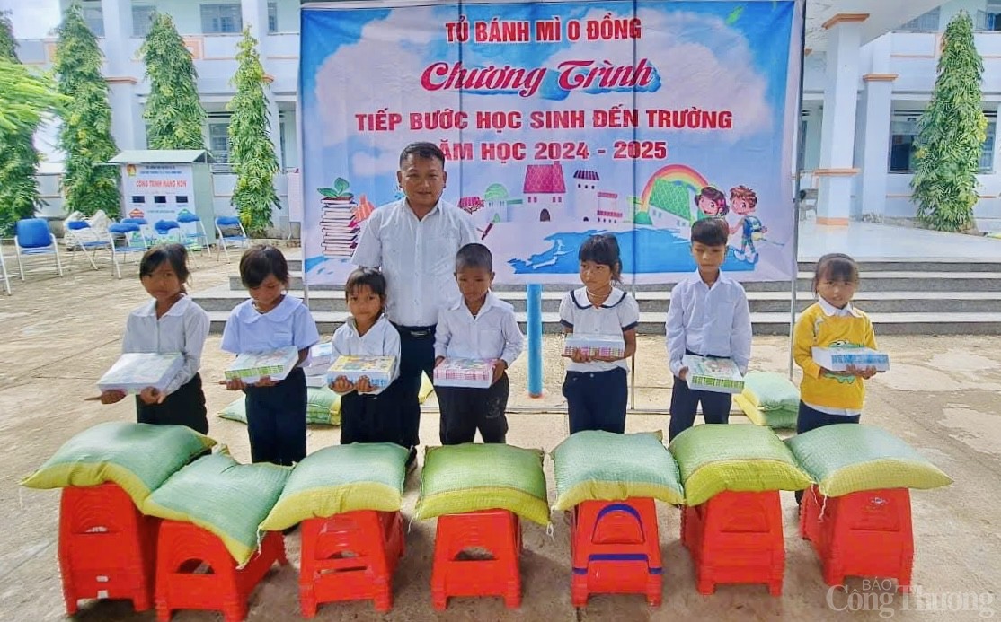 Village teacher and the journey of sowing hope and nurturing knowledge for poor students in Gia Lai