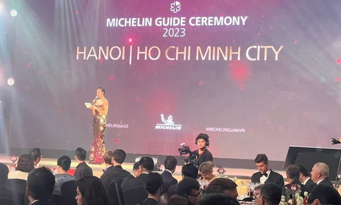 Cérémonie d'annonce des restaurants sélectionnés par le Guide Michelin à Hanoi, le 6 juin. Photo : Phuong Anh