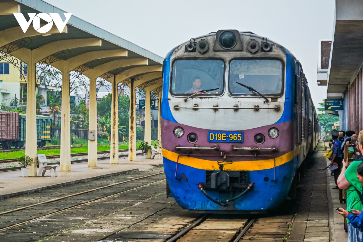 chuyen tau du lich ket noi hue - Da nang van hanh vao cuoi thang 3 hinh anh 4