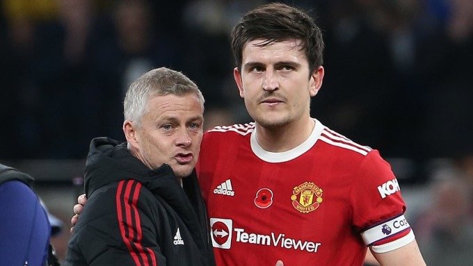 Solskjaer (left) when he worked with Maguire at Man Utd. Photo: Sports Mail