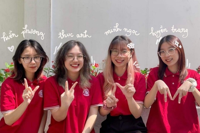Nhóm nữ sinh Ngoại thương quảng bá du lịch Việt Nam qua trò chơi thực tế ảo - 2