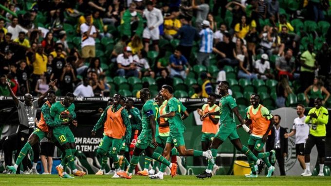 La joie du Sénégal après le but de Mané dans la soirée du 20 juin. Photo : EPA