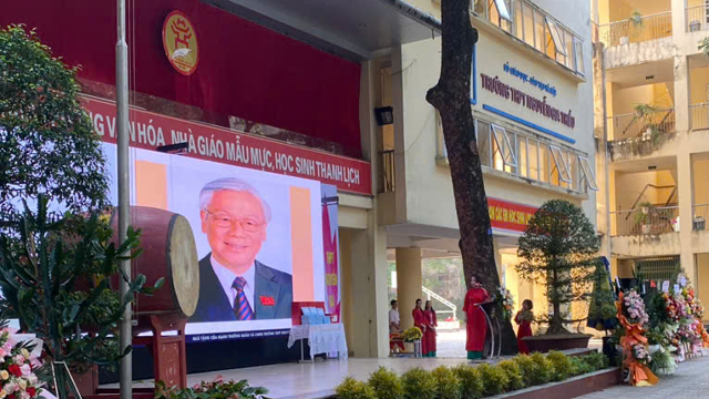 Recordando al difunto Secretario General Nguyen Phu Trong en el día de la inauguración