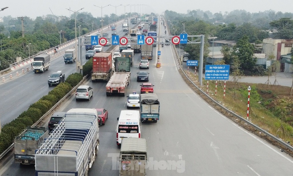 Chủ xe đi trên cầu Thanh Trì bất ngờ với tiếng loa ‘át’ tiếng còi xe ảnh 4