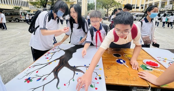 ホーチミン市がトラン・ダイ・ギア小学校6年生の入学を停止したという噂について、教育省は何と言っていますか？